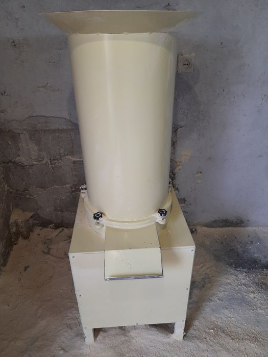 Измельчитель для сухарей.