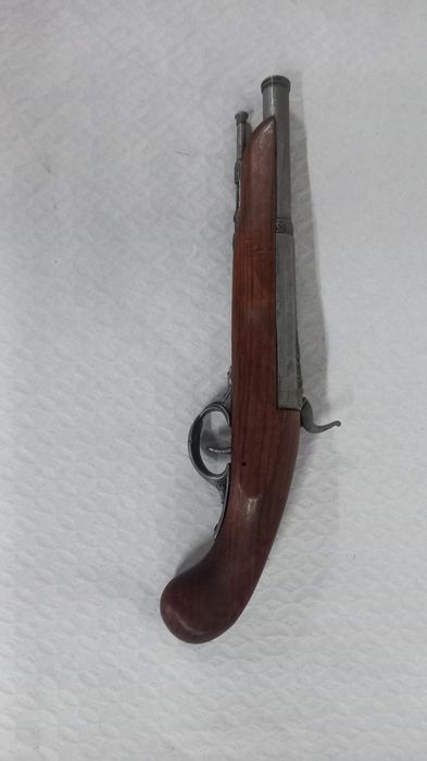 Réplica de Pistola Antiga de Percussão / Pederneira (Decorativa)