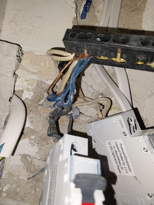 Instalacje elektryczne