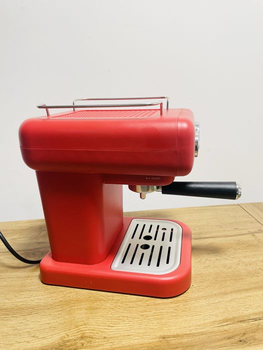 Kolbowy ekspres ciśnieniowy Klarstein Espressionata Evo 950 W