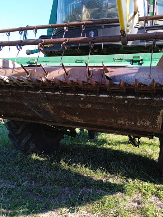 Комбайн Johd deere 1075