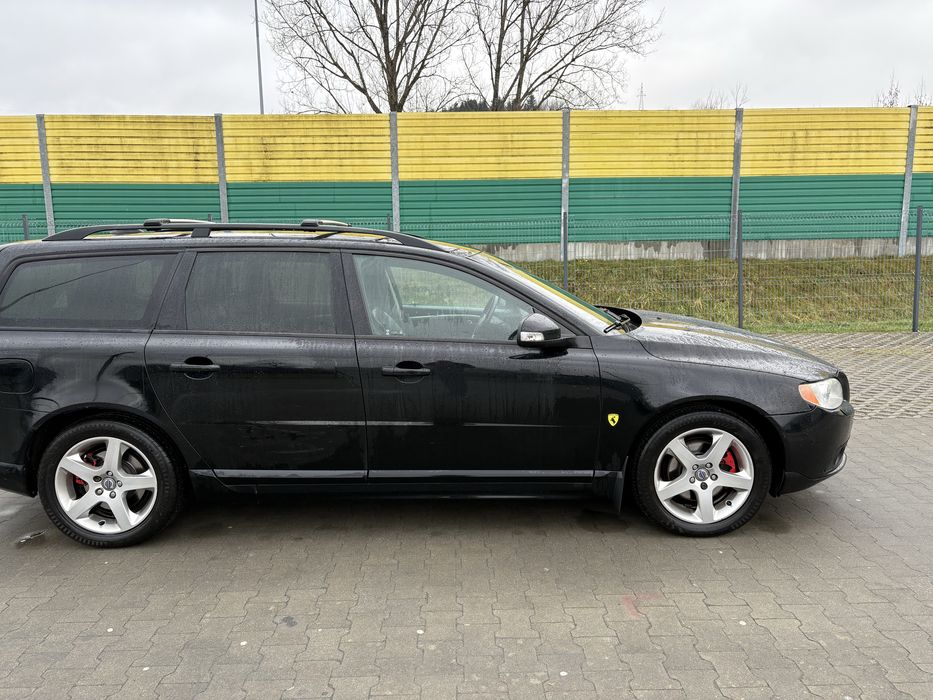 Volvo V70 | 2.0 145KM | Xenon | Tempomat | Hak | 2 kpl nowych kół
