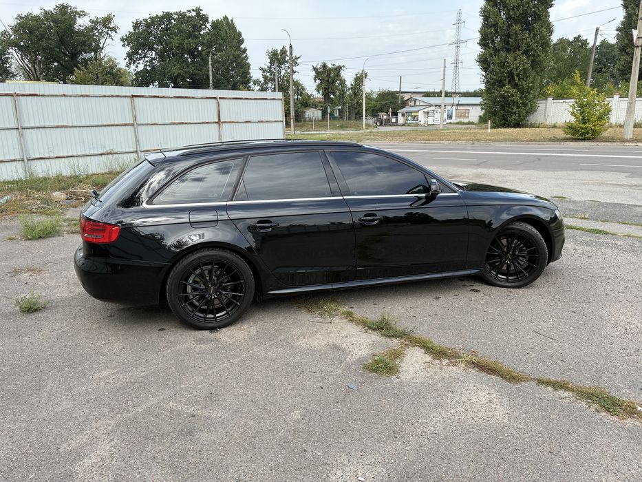 Audi a4b8 2011 рік 1.8 турбо quattro