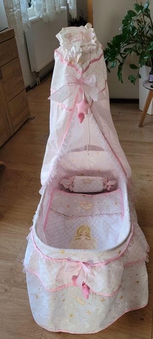 Łóżeczko dla lalek