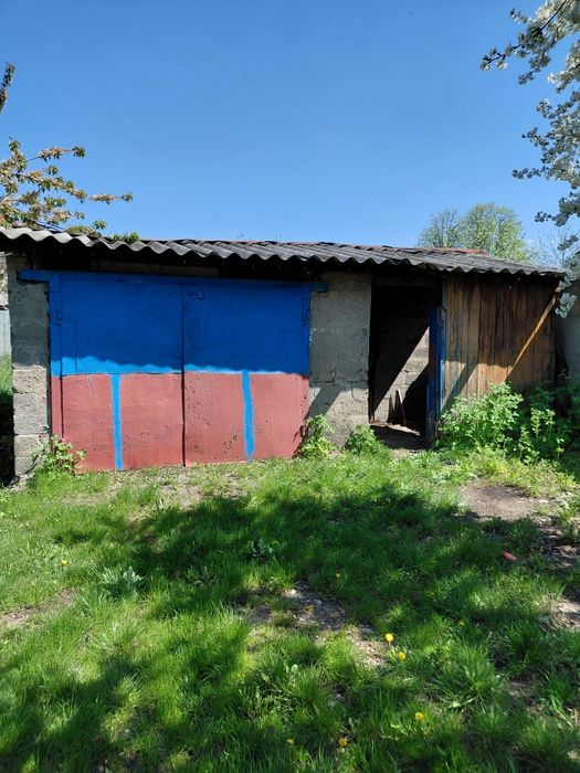 Продам половину дома на Баварии