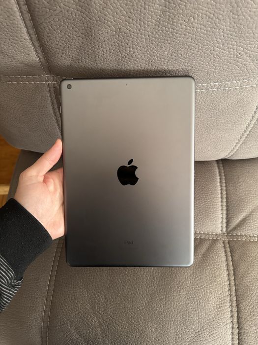 Apple iPad 7 32 gb Wi-Fi Планшет Стан як новий