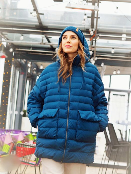 Брендова куртка . Р 50. Пух-перо