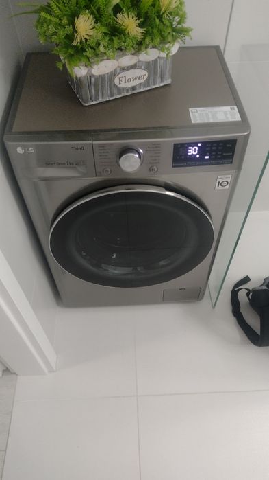 Pralka LG sprzedam jako BUBEL