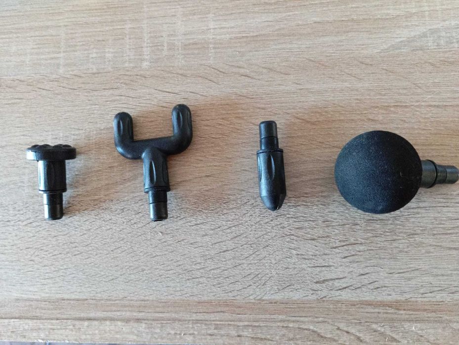 Pistola de Massagem Muscular – 30W – 4 Cabeças