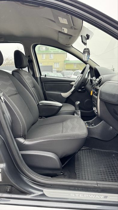 Dacia Sandero StapWay Дача СтепВей 2010 р 1,6 бенз 5 МКПП НЕ ФАРБОВАНА