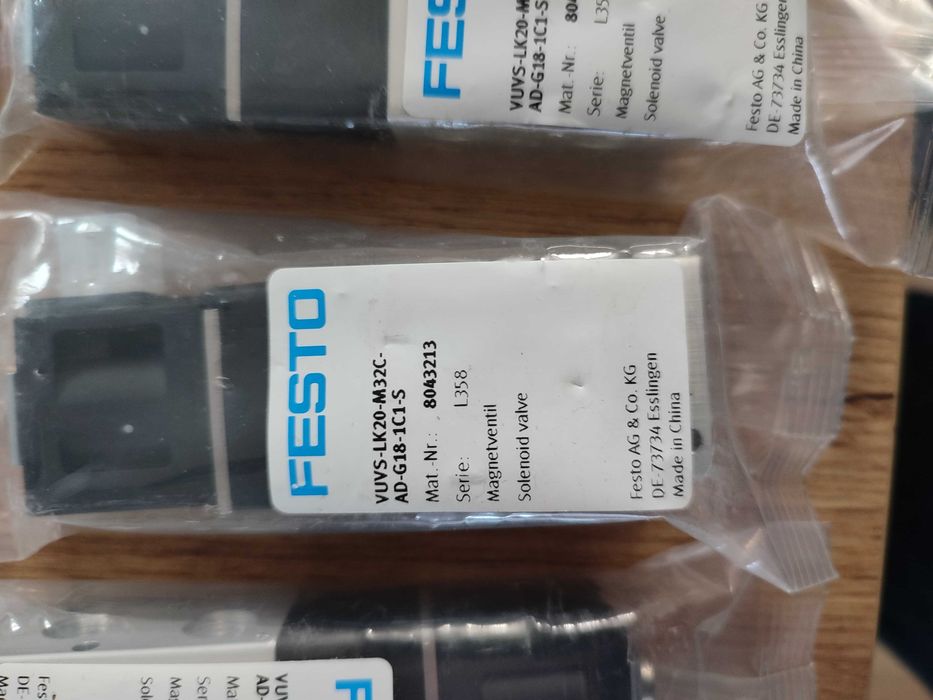 Festo VUVS-LK20-M32C-AD-G18-1C1-S  25szt