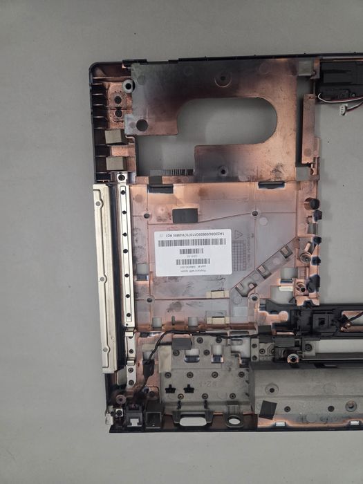 Sprzedam dolną obudowę  do Laptopa HP Probook 6560B