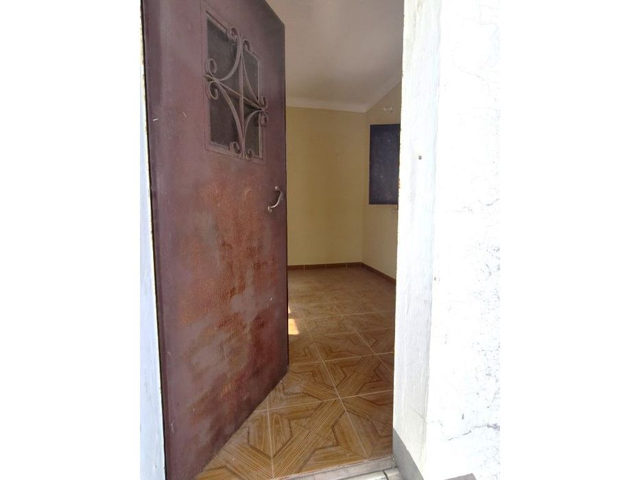 Moradia T1+1 com quintal na Vila de Redondo (Évora)