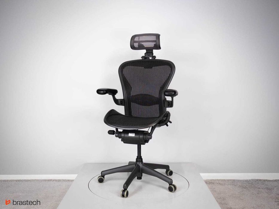 Fotel biurowy Herman Miller Aeron Classic B z Zagłówkiem Odnowiony