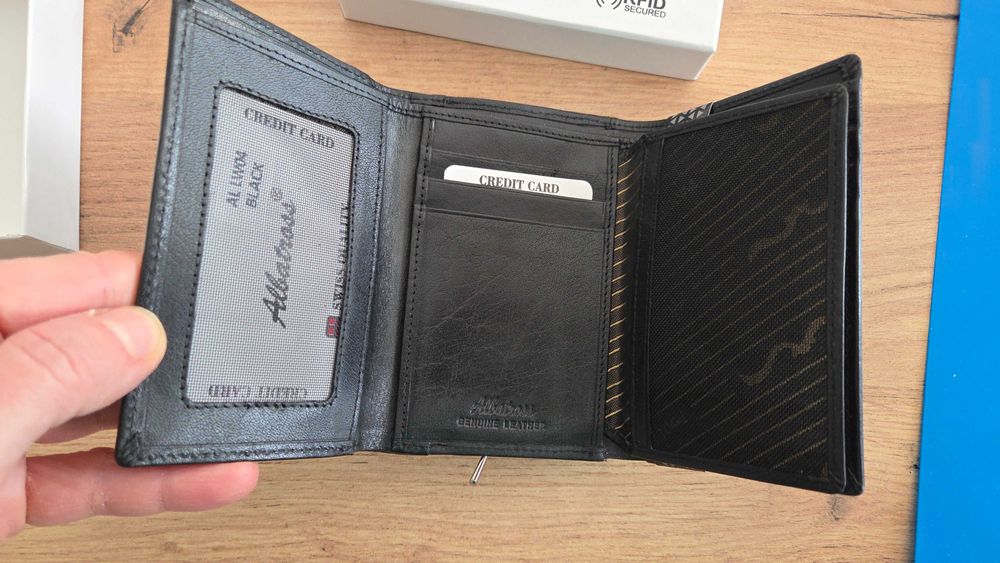 Nowy damski portfel Albatross