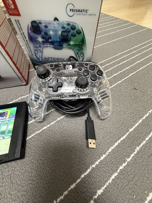 Nintendo switch com diversos acessorios