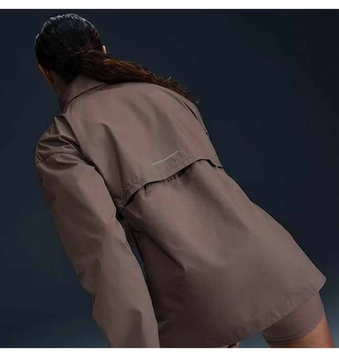 Жіноча вiтровка Nike Fast Repel (FB7451-701) ОРИГІНАЛ