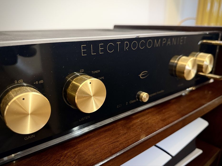 Wzmacniacz Electrocompaniet eci-2. Wyjatkowo muzykalny