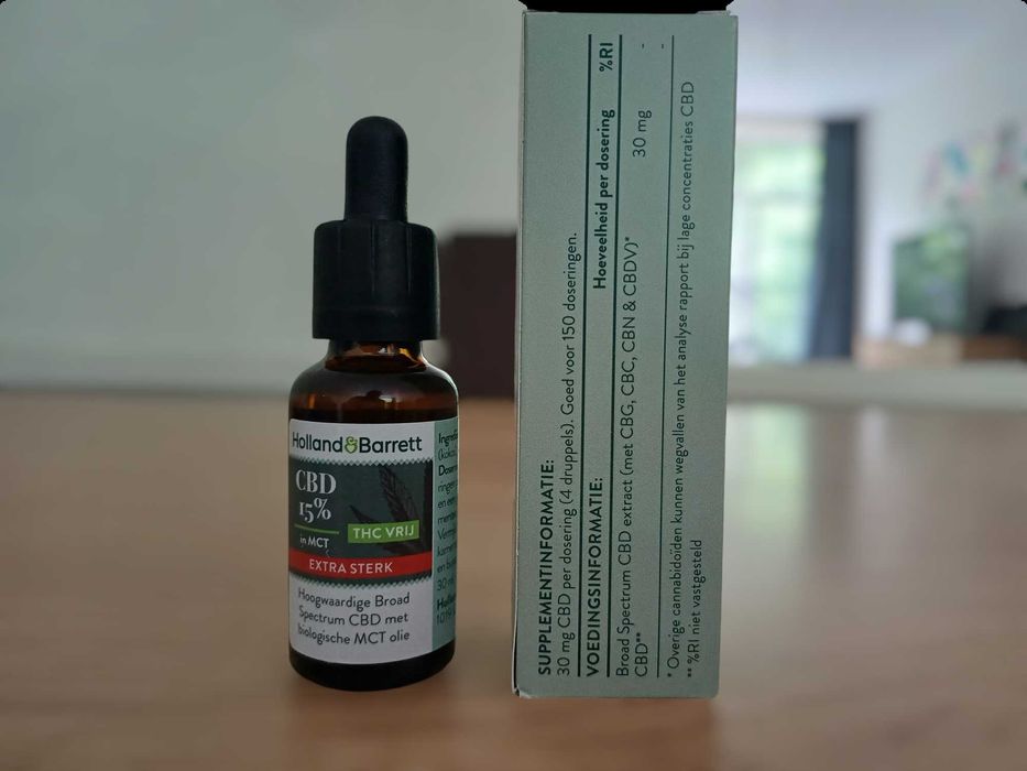 Holland & Barrett Olejek CBD 15% 30 ml Oryginalny