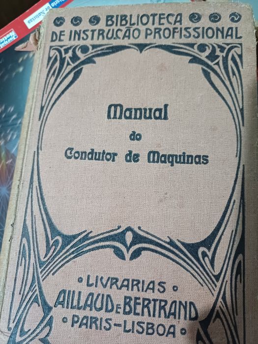 Livros da instrução profissional