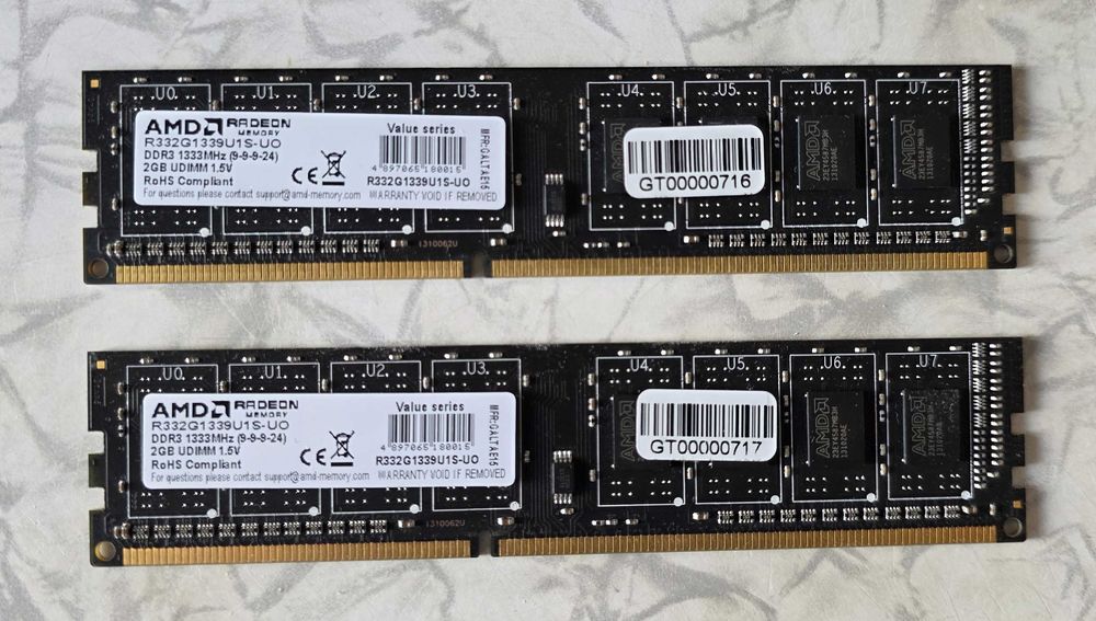 Оперативна пам'ять AMD Radeon memory DDR3 2gbx2 1333Mhz (9-9-9-24)