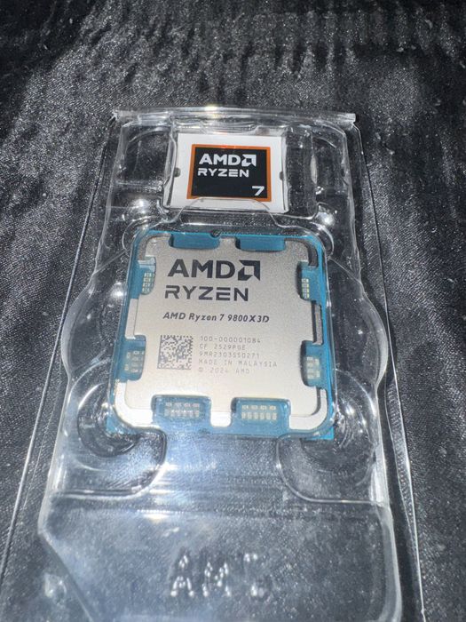 procesor AMD Ryzen 7 9800X3D
