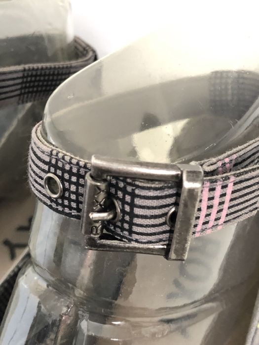 Roxy usa buty damskie zapinane na kostce roz 37/23,5 cm stan idealny.