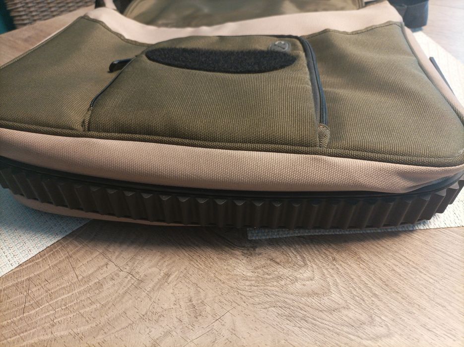 Torba na laptopa na ramię