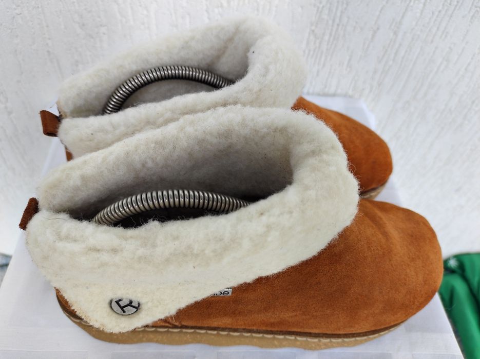 Брендовие, зимние замшевие ботинки Rohde р.39