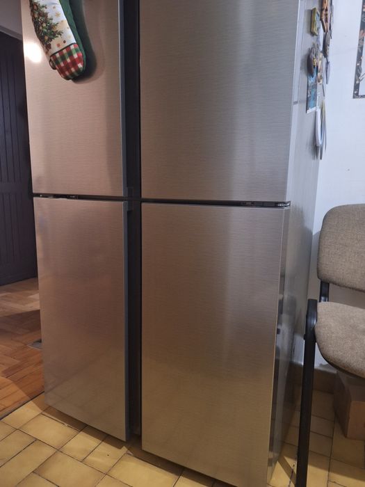 Lodówka HAIER dwudrzwiowa.