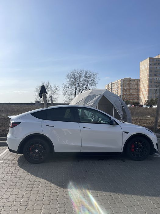 Tesla Model Y 2021
