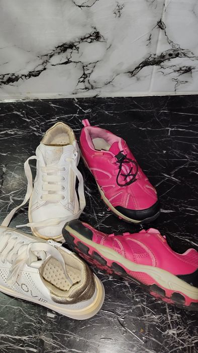 Обувь на дівчинку