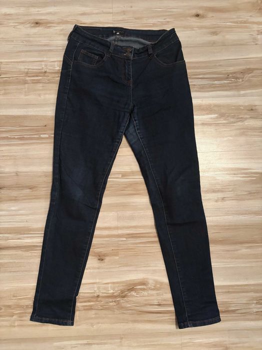 Spodnie jeansowe damskie L firmy Carry YNG Ladies Collection