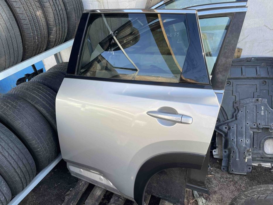 Дверь  задняя левая Nissan Rogue T 33  K23