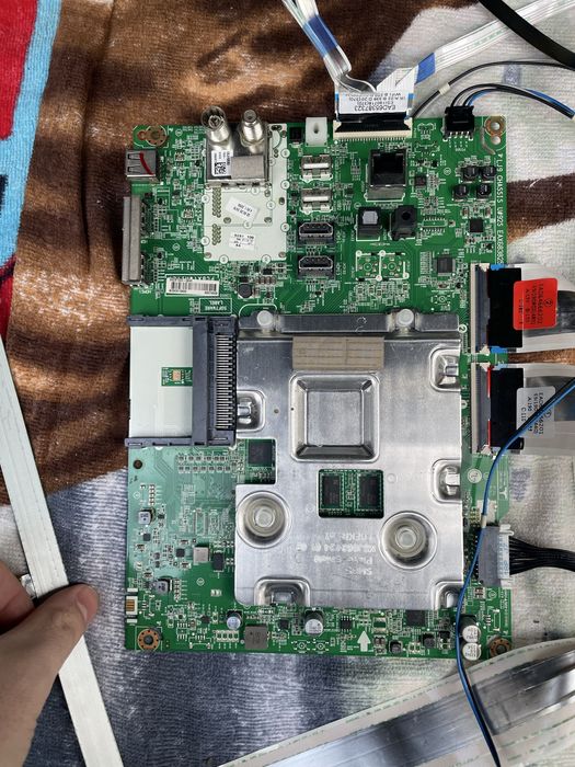 Продам плату в зборі з телевізора LG 55SM8600PLA !