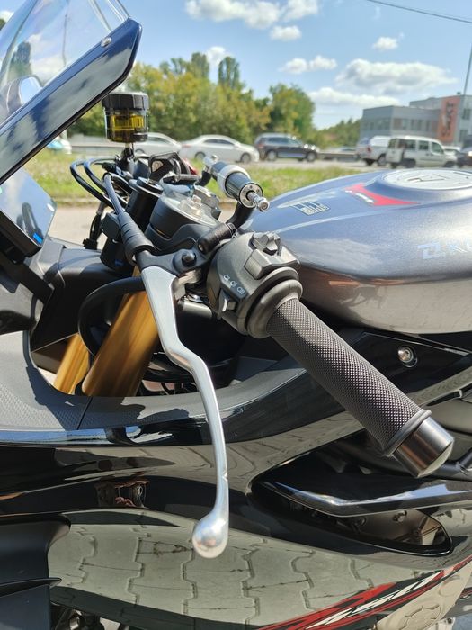 В наявності! Спортивний мотоцикл Kove 450RR PRO