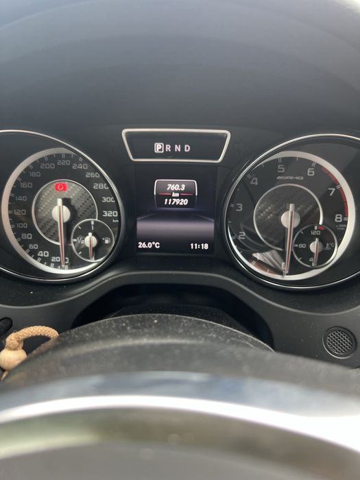 Mercedes-Benz CLA 45 AMG — fotografia 11