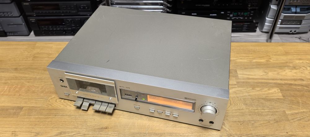 Касетний програвач Saba CD270