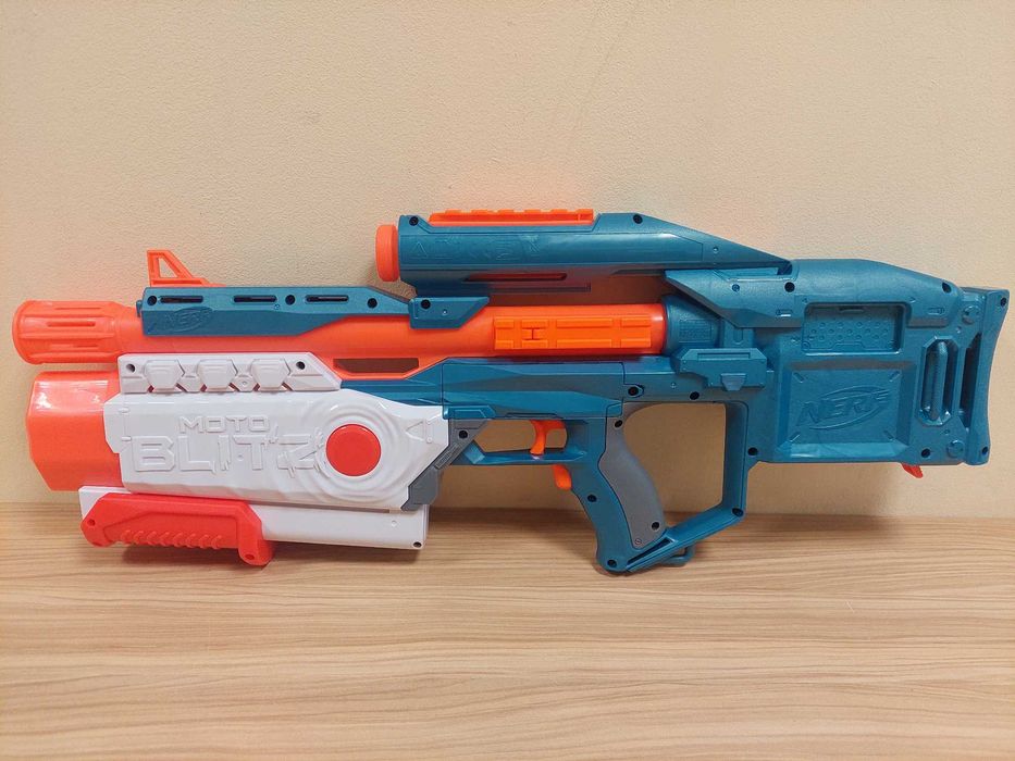 Hasbro Nerf Elite 2.0 Wyrzutnia Motoblitz CS-10 + strzałki F5872 A N44