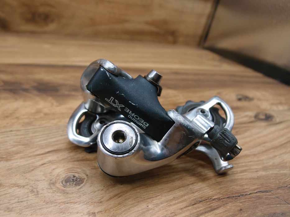 tylna przerzutka Shimano Deore XT RD-M739 średni wózek 8 rzędów retro