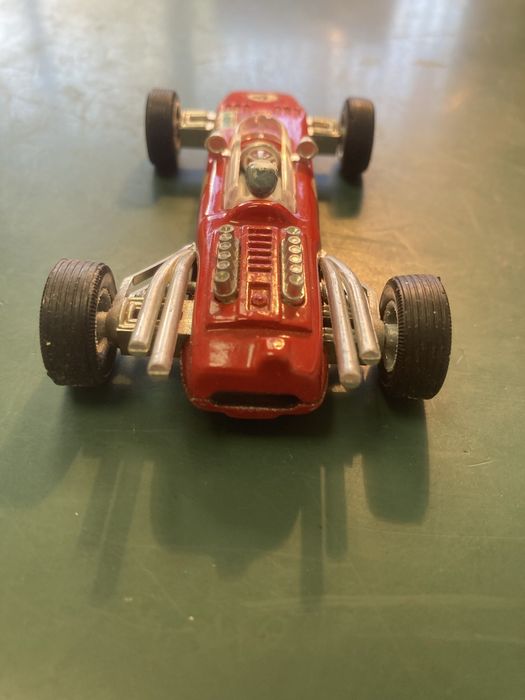 Miniatura Auto Pilen Ferrari 36V F.1