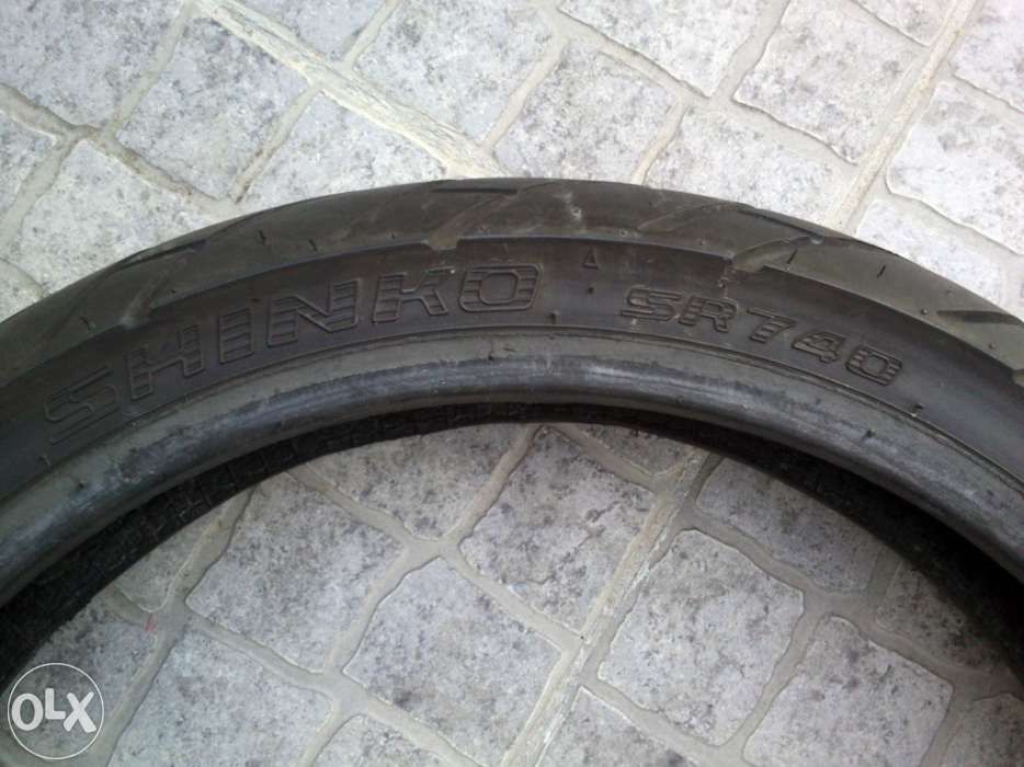 Pneu Supermotard SHINKO SR740 110/70-17 Tubeless (semi-novo)