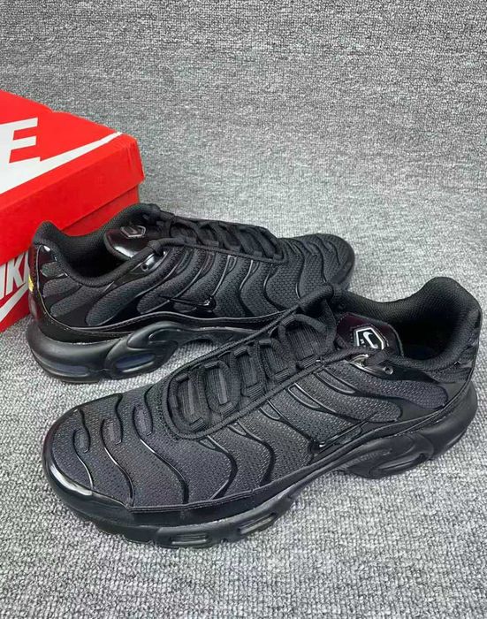 Nike_Air_Max_TN_Plus_Black R..45