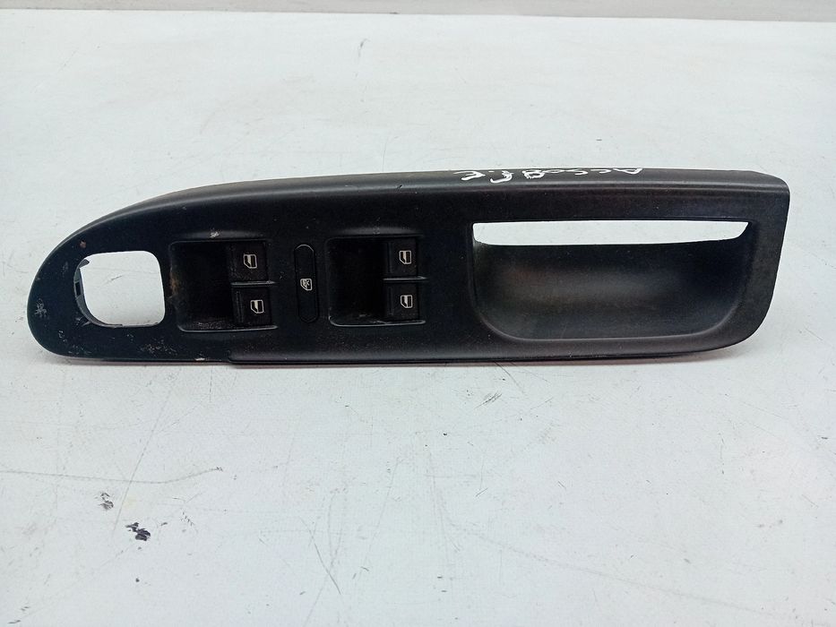 Comando / botão / interruptor vidros frente esquerdo VOLKSWAGEN Passat