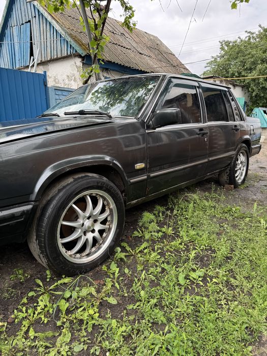 Продам Volvo 740 1986 року