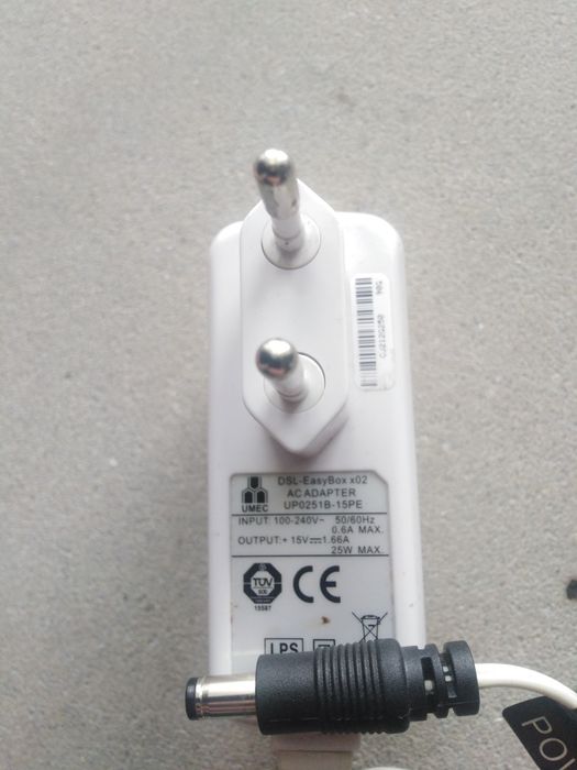 Блок живлення 15v 1.66A