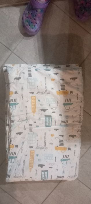 Kołdra  + poduszka do  łóżeczka