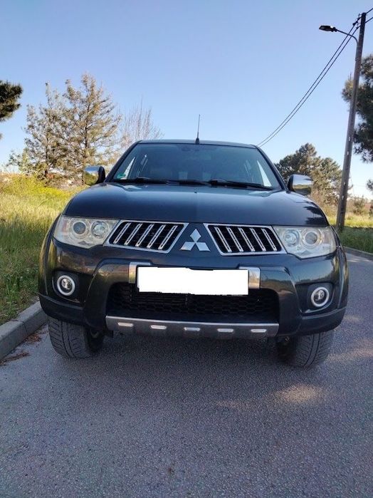 Mitsubishi L200 Pick Up 4x4 Auto DPF Intense Cabine Dupla