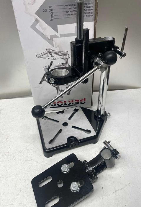 Сверлильная стойка вектор под ручную дрель