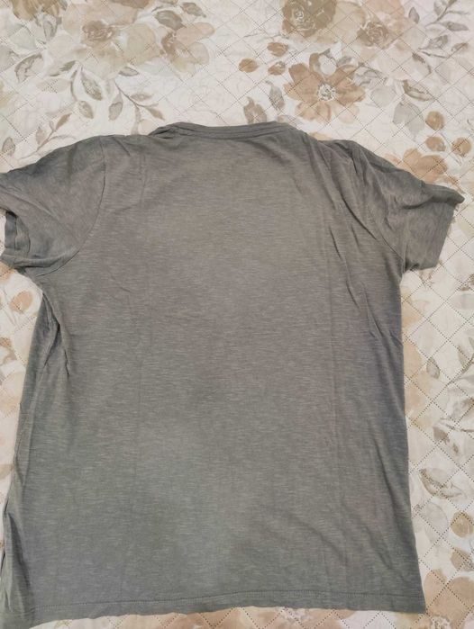 T-shirt Jack Jones tam. L em excelente estado